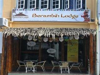 Berambih Lodgeクチン エクステリア 写真
